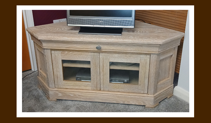 Corner Tv Unit